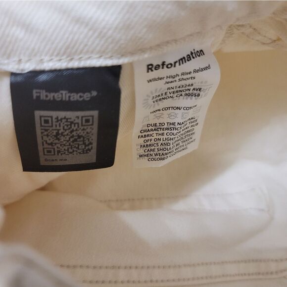 Reformation Wilder High Rise Relaxed Jean Shorts 26 - Picture 6 of 8